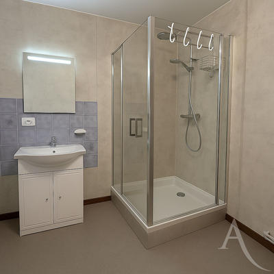 Appartement - 77 m² - 3 pièces