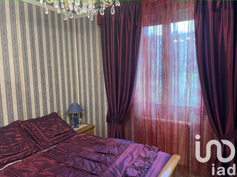 Maison - 167 m² - 9 pièces