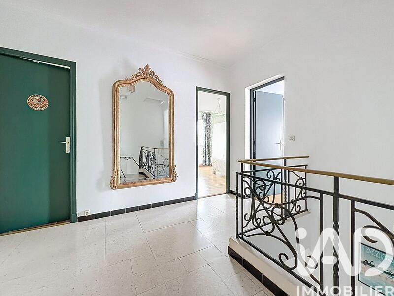 Maison - 180 m² - 5 pièces