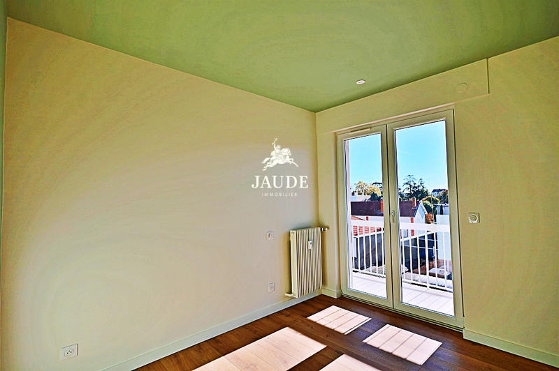 Appartement - 101 m² - 5 pièces