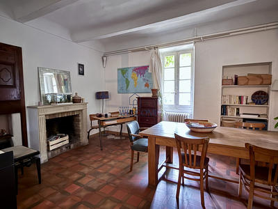 Mas - 600 m² - 12 pièces