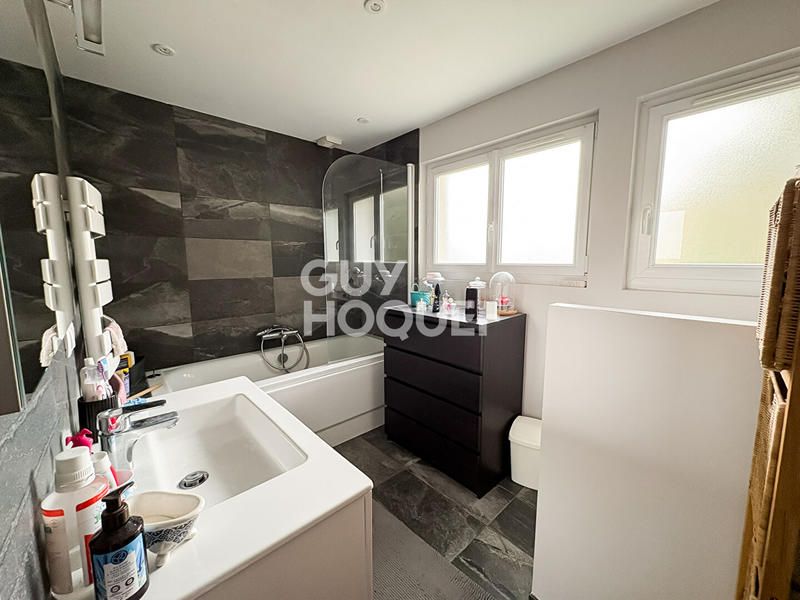 Maison - 140 m² - 7 pièces