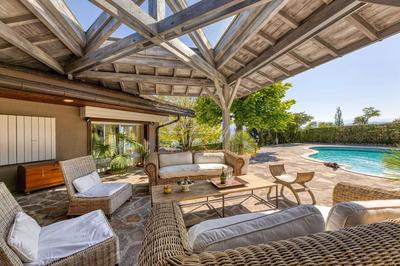 Maison - 301 m² - 10 pièces