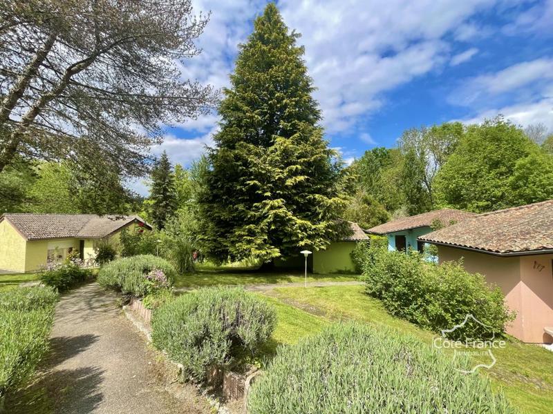 Immeuble - 900 m² - 30 pièces