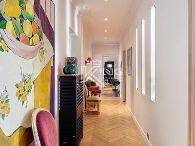 Appartement - 130 m² - 4 pièces