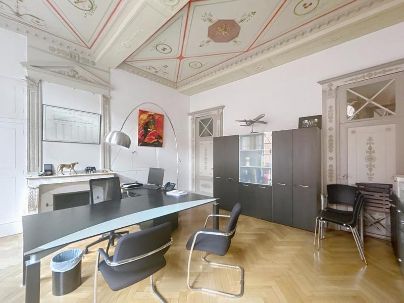 Local d'activité / Entrepôt - 168 m²