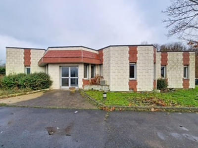 Local commercial - 200 m²