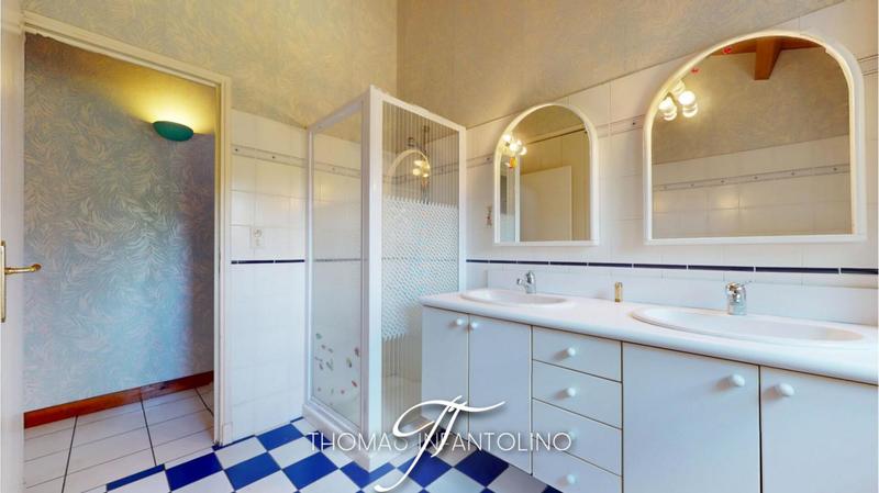 Maison - 160 m² - 6 pièces