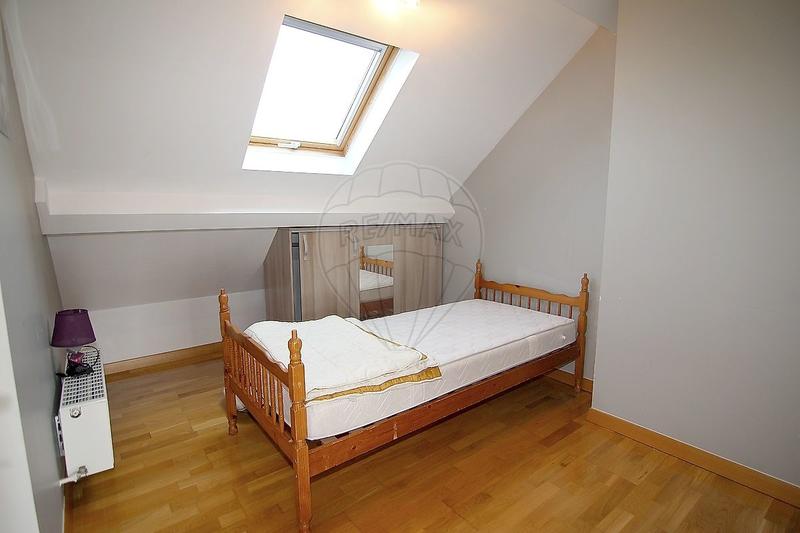 Maison - 130 m² - 8 pièces