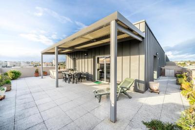 Appartement - 94 m² - 4 pièces