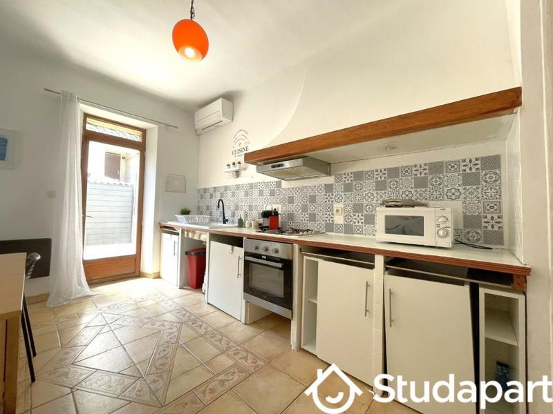 Chambre - 9 m² - 1 pièce