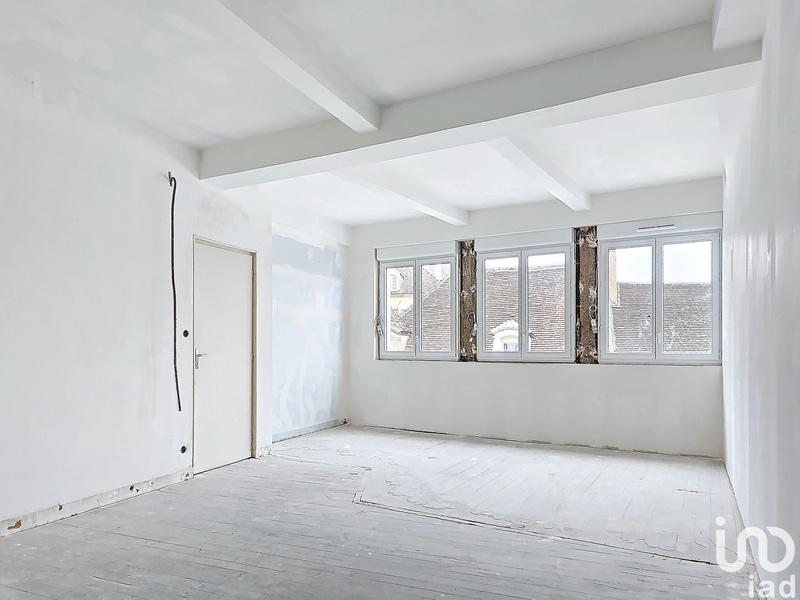 Local commercial - 1 700 m²