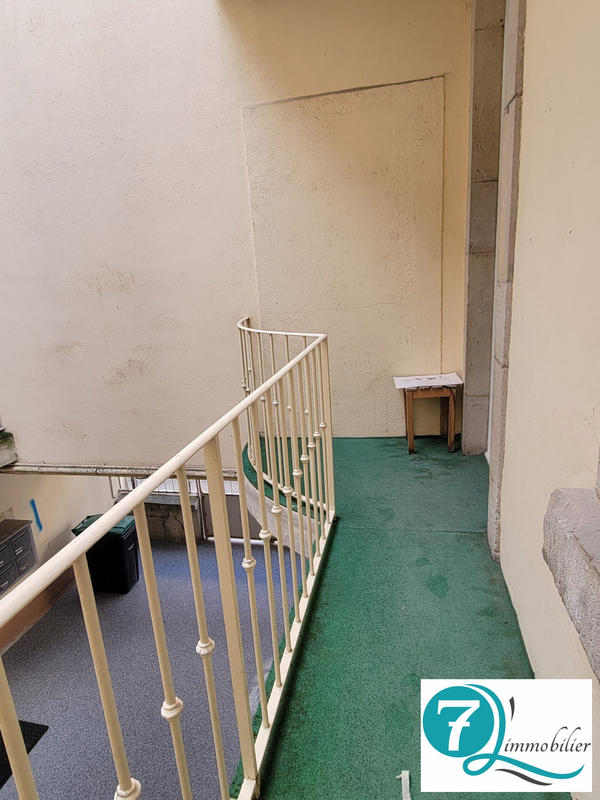 Appartement - 84 m² - 5 pièces