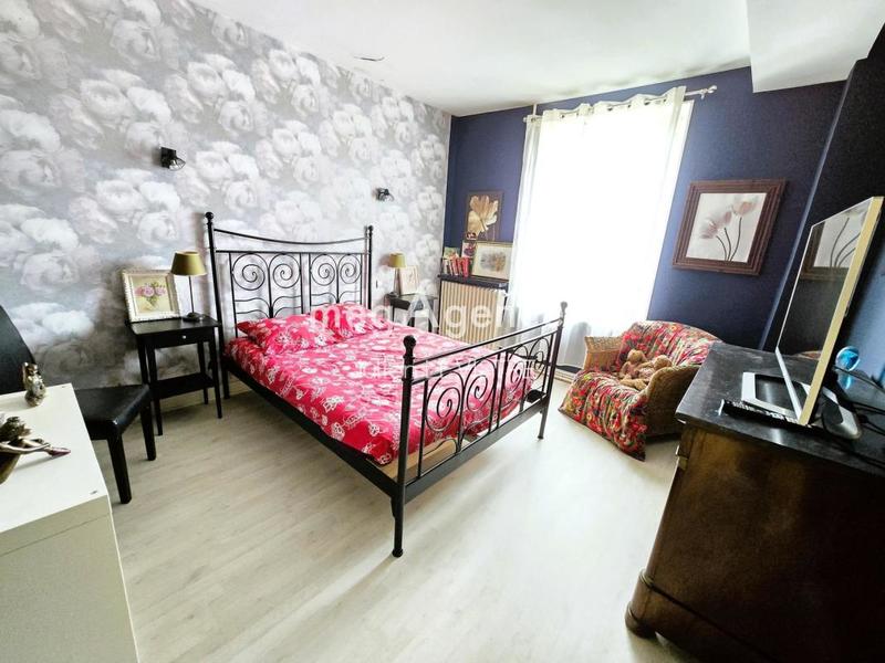 Maison - 200 m² - 7 pièces