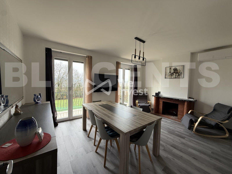 Maison traditionnelle - 85 m² - 4 pièces