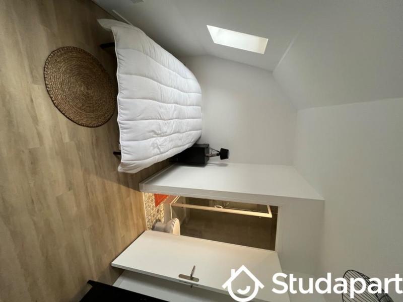 Chambre - 12 m² - 1 pièce