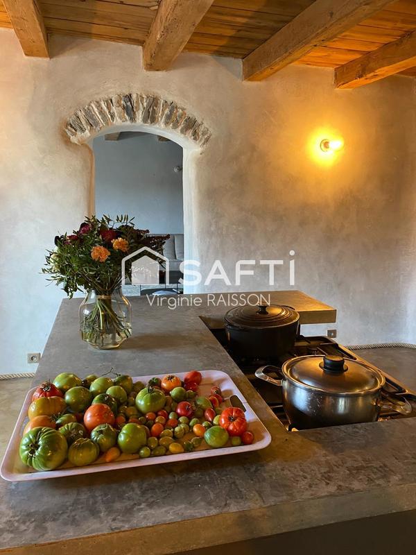 Appartement - 245 m² - 8 pièces