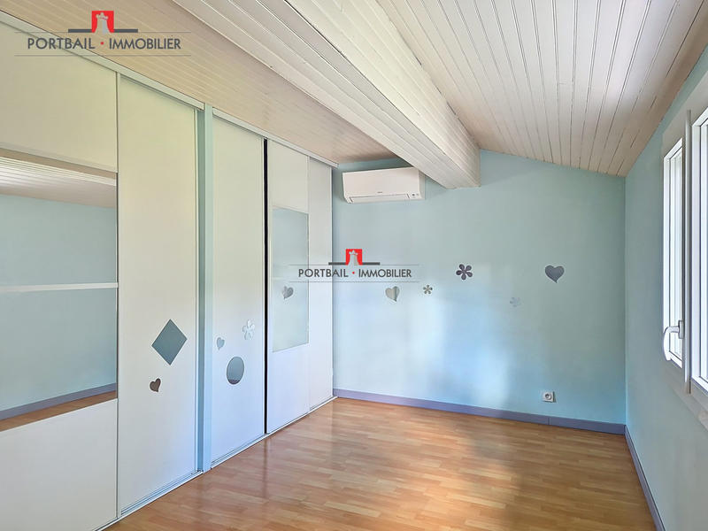 Maison traditionnelle - 145 m² - 6 pièces