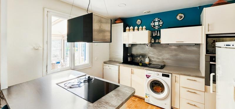 Maison - 110 m² - 6 pièces