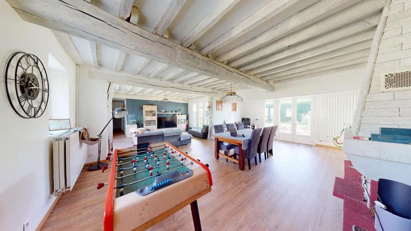 Maison - 570 m² - 15 pièces