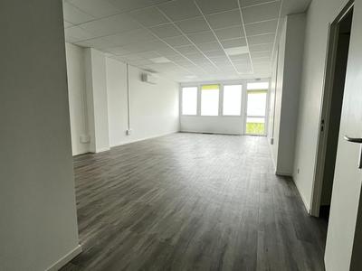 Bureau - 72 m²