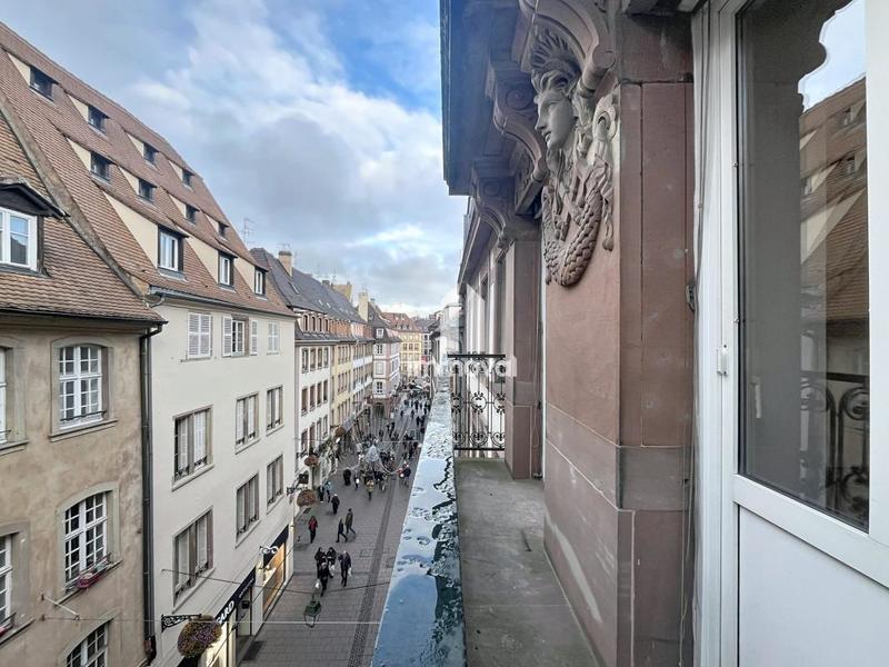 Appartement - 96 m² - 2 pièces