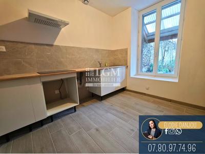 Maison - 88 m² - 4 pièces