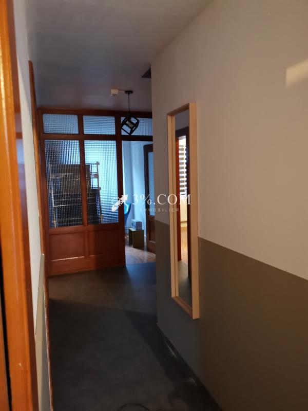 Maison - 260 m² - 11 pièces