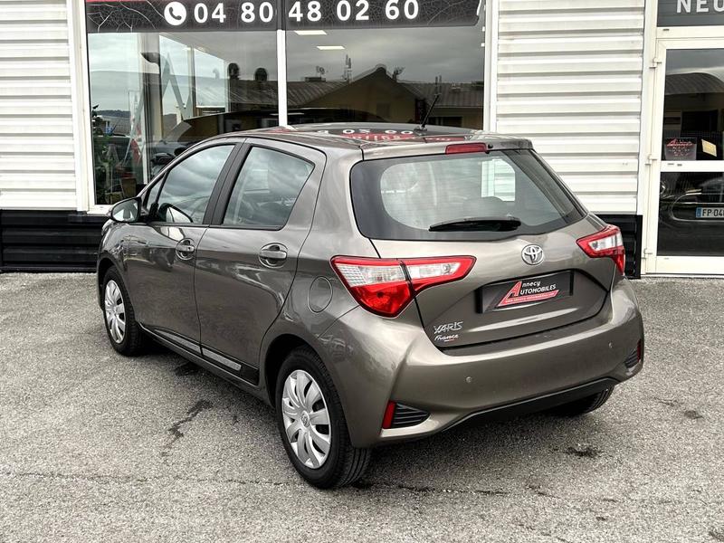 Toyota Yaris 100h Dynamic