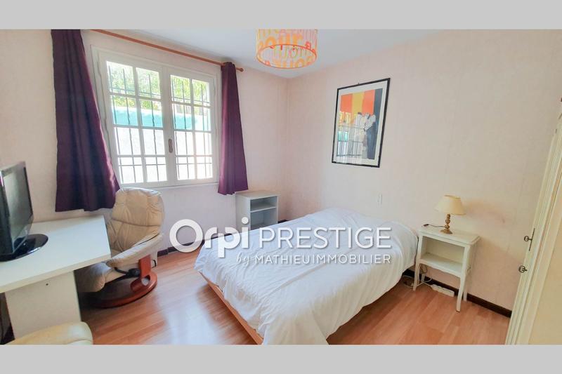 Villa - 245 m² - 8 pièces