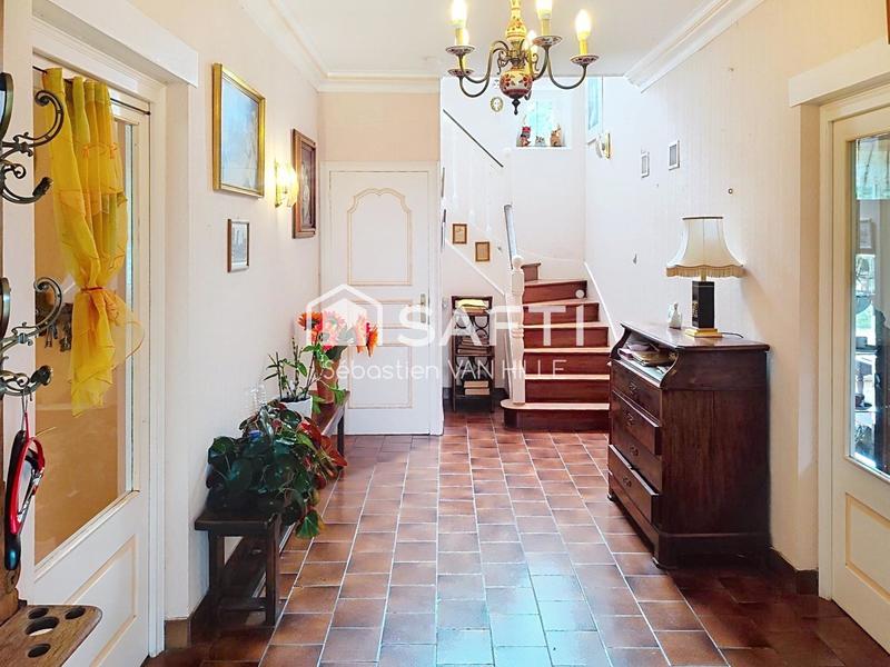 Maison - 196 m² - 7 pièces