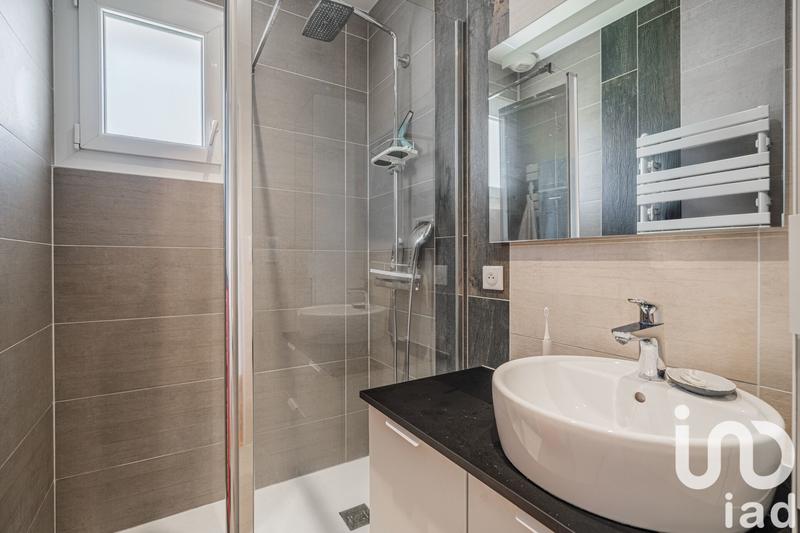 Maison - 169 m² - 10 pièces