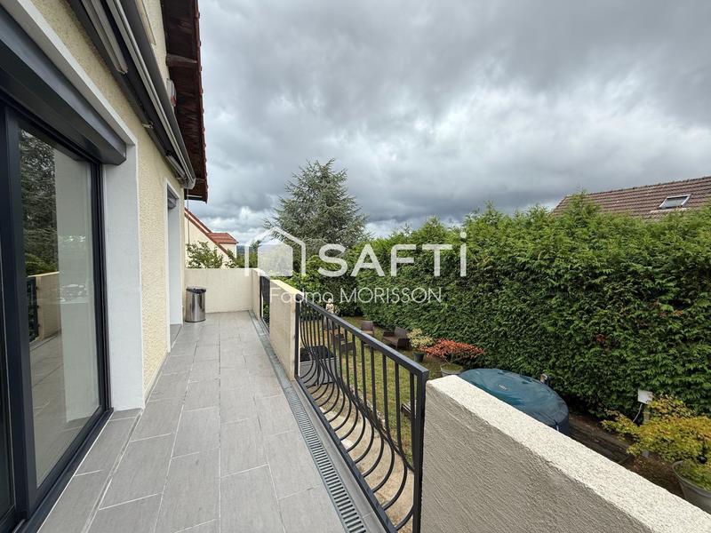Maison - 152 m² - 6 pièces