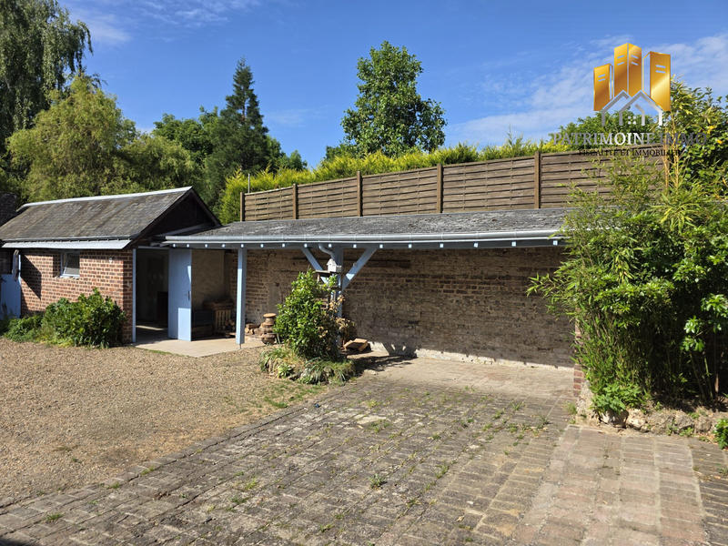 Maison - 140 m² - 5 pièces