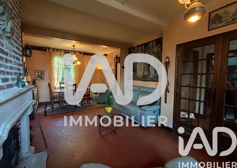 Maison - 240 m² - 8 pièces