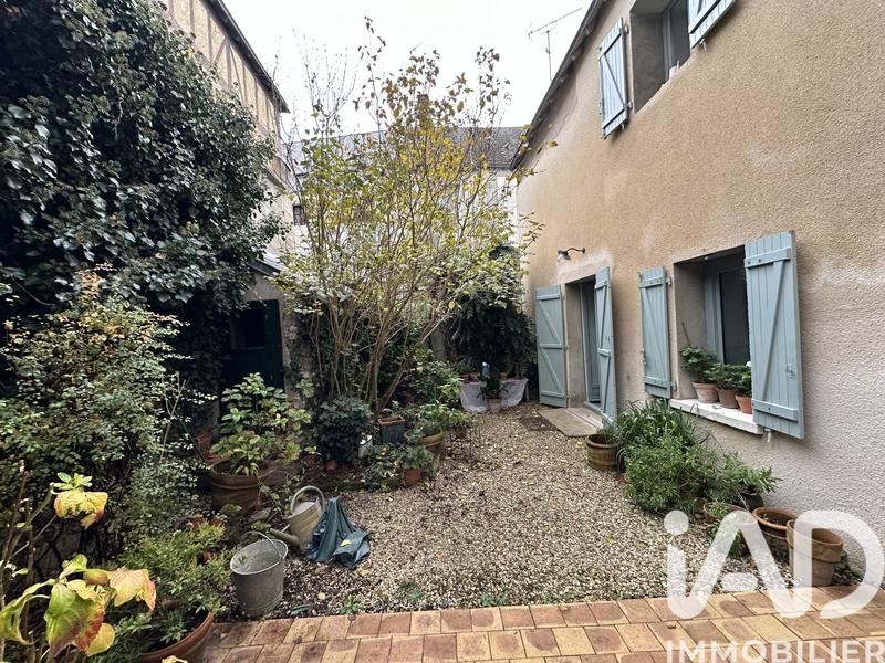 Maison - 105 m² - 5 pièces