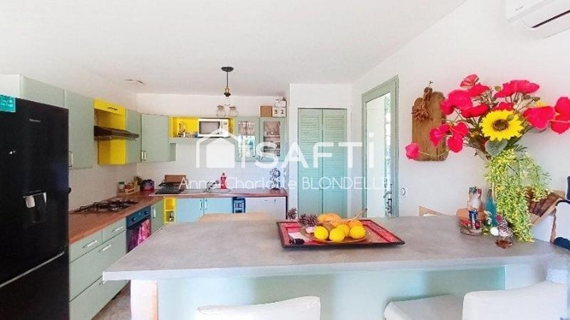 Maison - 97 m² - 5 pièces