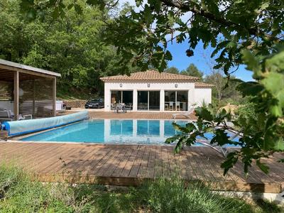 Villa - 177 m² - 7 pièces