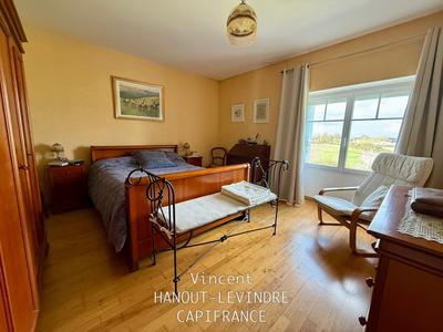 Maison - 200 m² - 11 pièces