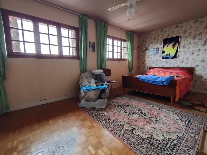 Maison - 142 m² - 7 pièces