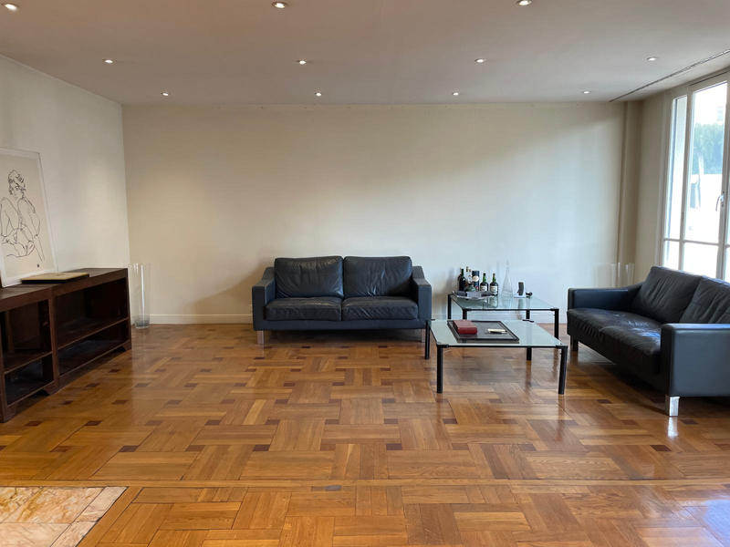 Appartement - 74 m² - 2 pièces