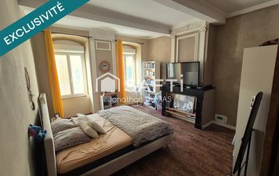 Maison de ville - 140 m² - 7 pièces