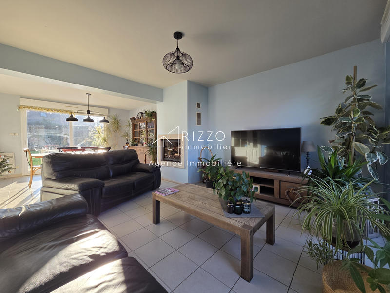 Maison - 120 m² - 5 pièces