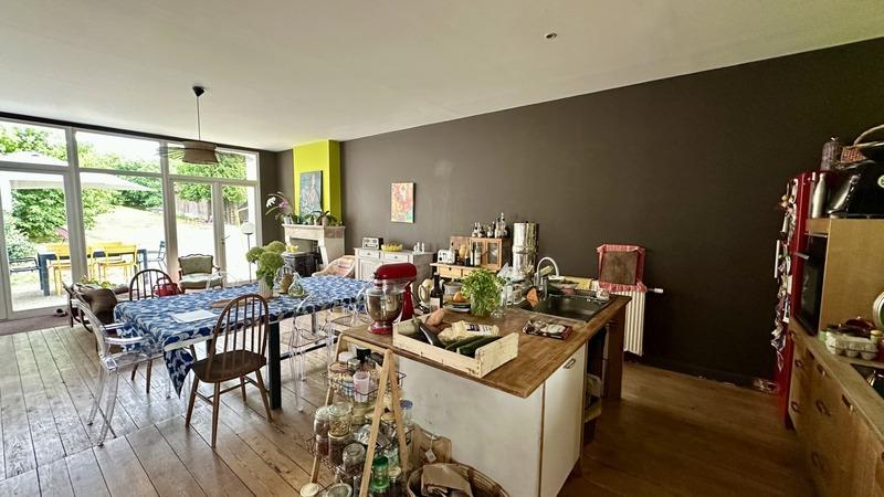 Maison bourgeoise - 305 m² - 10 pièces