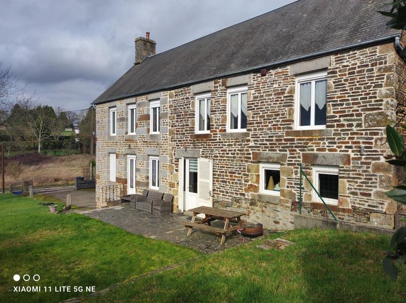 Maison - 148 m² - 8 pièces