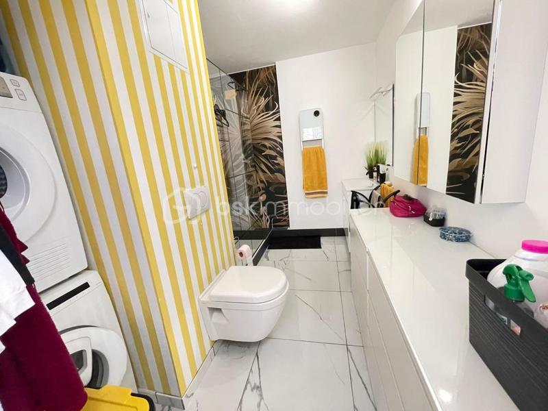 Appartement - 64 m² - 3 pièces