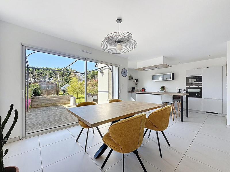 Maison - 103 m² - 4 pièces