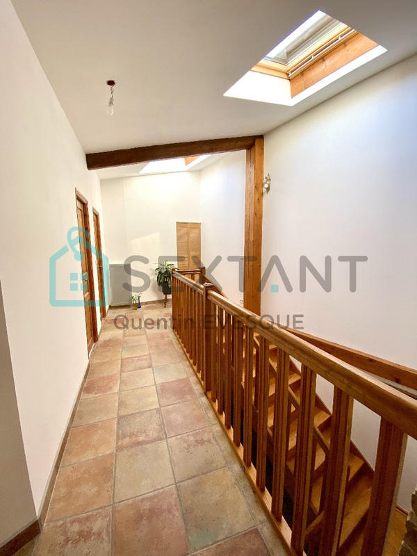 Maison - 200 m² - 5 pièces