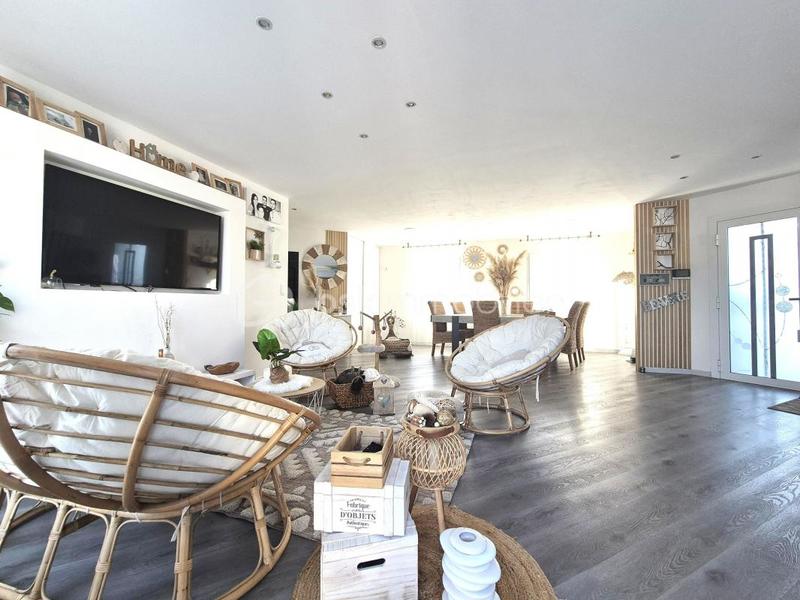 Maison - 150 m² - 4 pièces