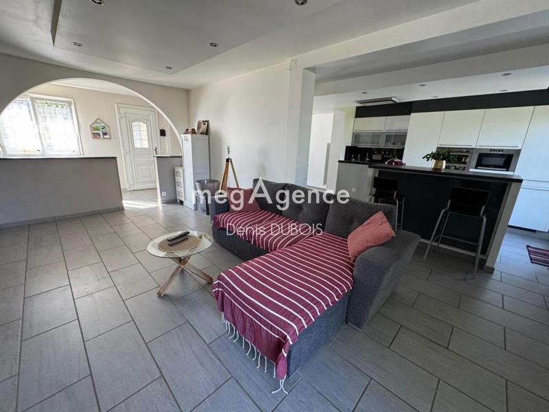 Maison traditionnelle - 110 m² - 5 pièces